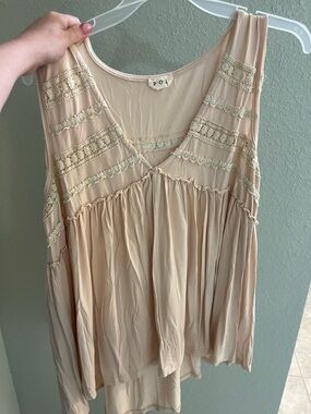 POL Cream Lace-Trim Sleeveless V-Neck boho new never worn fits medium or large